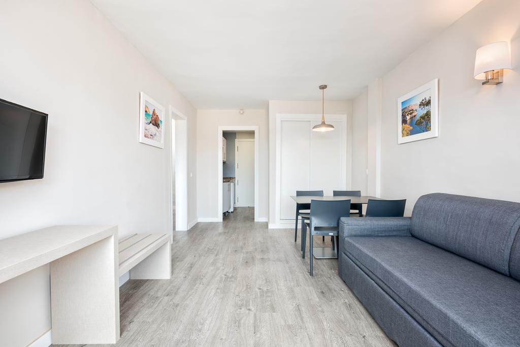 Veramar Aparthotel 푸엔히롤라 외부 사진
